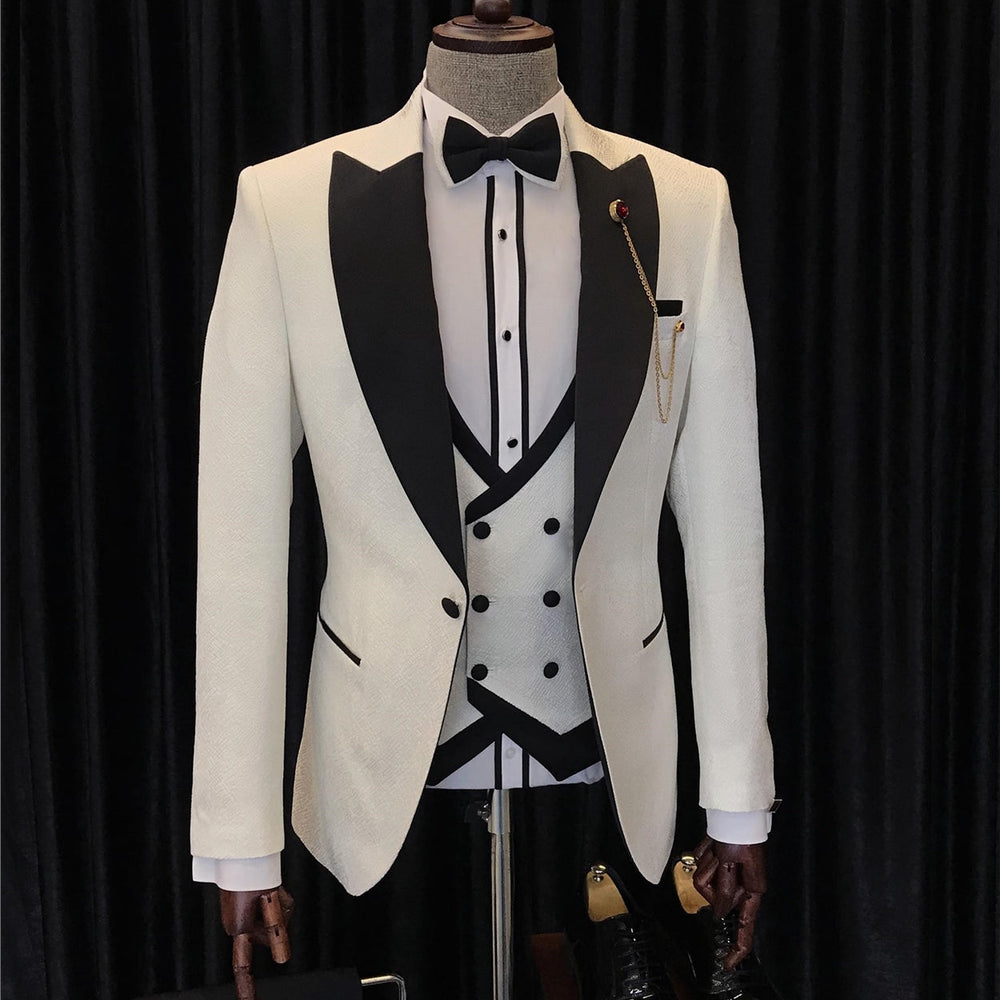 
                  
                    Cedric Chic White Three Pieces Jacquard Wedding Suits For Men
                  
                
