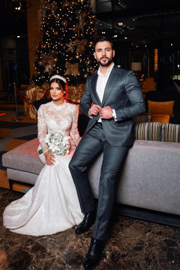 3/4 Sleeve Luxury V-neck Satin With Lace Wedding Dress