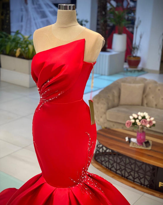 Load image into Gallery viewer, Chic Long Mermaid Bateau Satin Red Prom Dress-BIZTUNNEL
