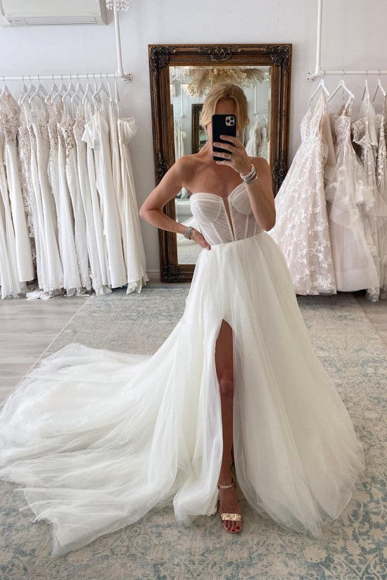 Chic Long Sleeves A-line Sweetheart Front Slit Tulle Wedding Dress with Chapel Train-BIZTUNNEL