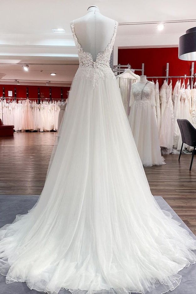 Carregar imagem no visualizador da galeria, Classy Long A-line Tulle V Neck Sleeveless Lace Wedding Dress-BIZTUNNEL

