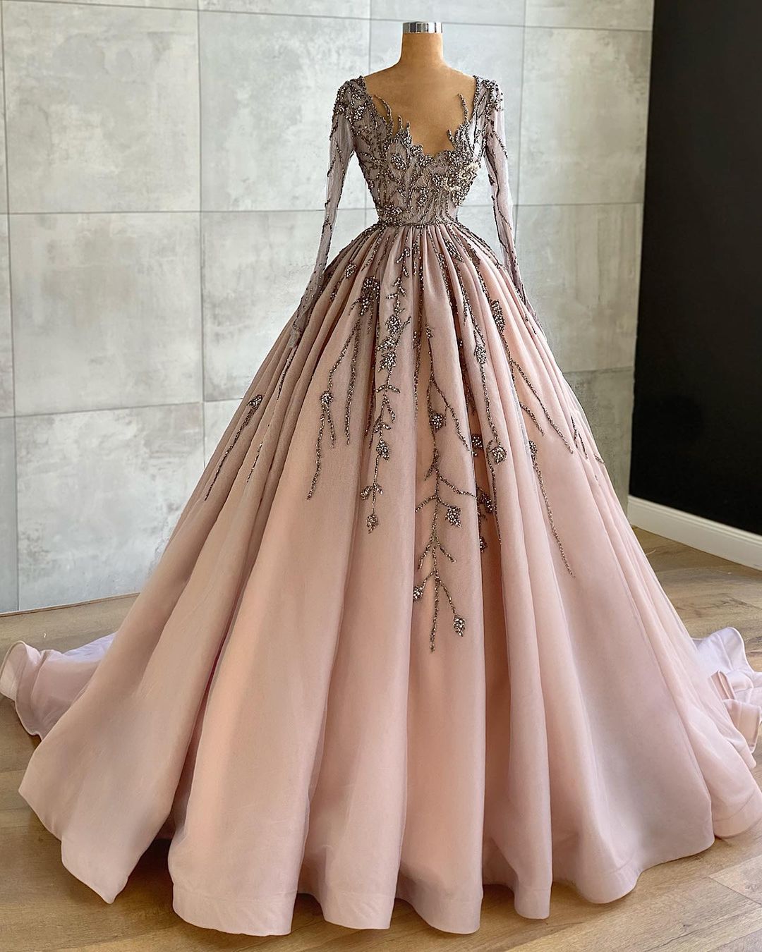 Classy Long A-line V-neck Beading Tulle Prom Dress with Sleeves-BIZTUNNEL