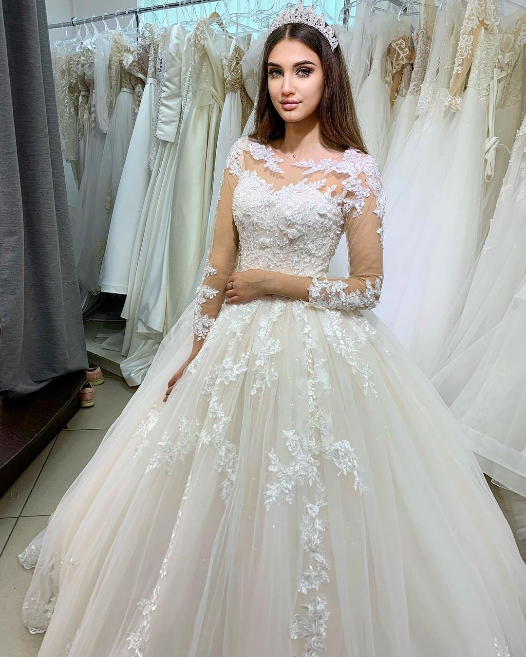 Princess Style Long Sleeves Lace Wedding Dresses main image 0