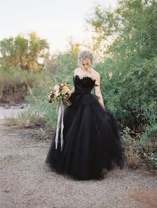 Carregar imagem no visualizador da galeria, Classy Long Princess Sweetheart Open Back Tulle Black Wedding Dress with Lace-BIZTUNNEL
