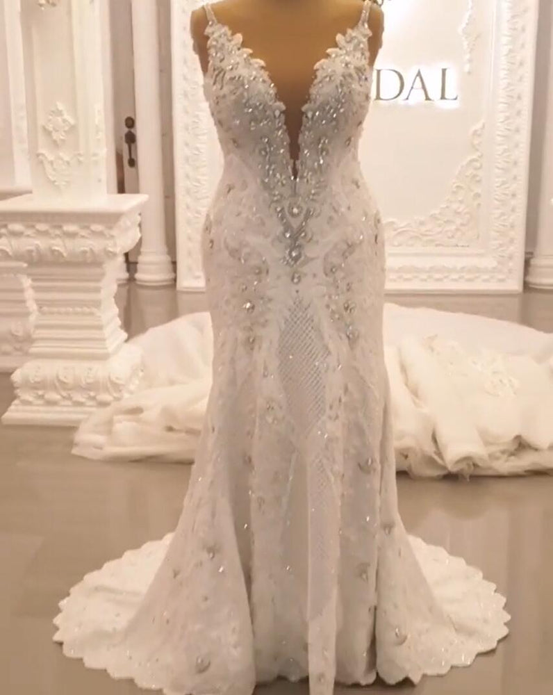 
                  
                    Classy Long Sweetheart Spaghetti Straps Appliques Lace Crystal Backless Wedding Dress-BIZTUNNEL
                  
                