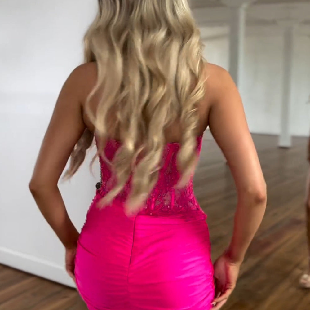 
                  
                     Corset Lilac Strapless Sequins Short Tight Homecoming Dress with Appliques
                  
                