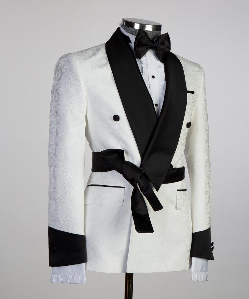 
                  
                    Cuthbert Fashion White Double Breasted Shawl Lapel Jacquard Wedding Men Suits
                  
                