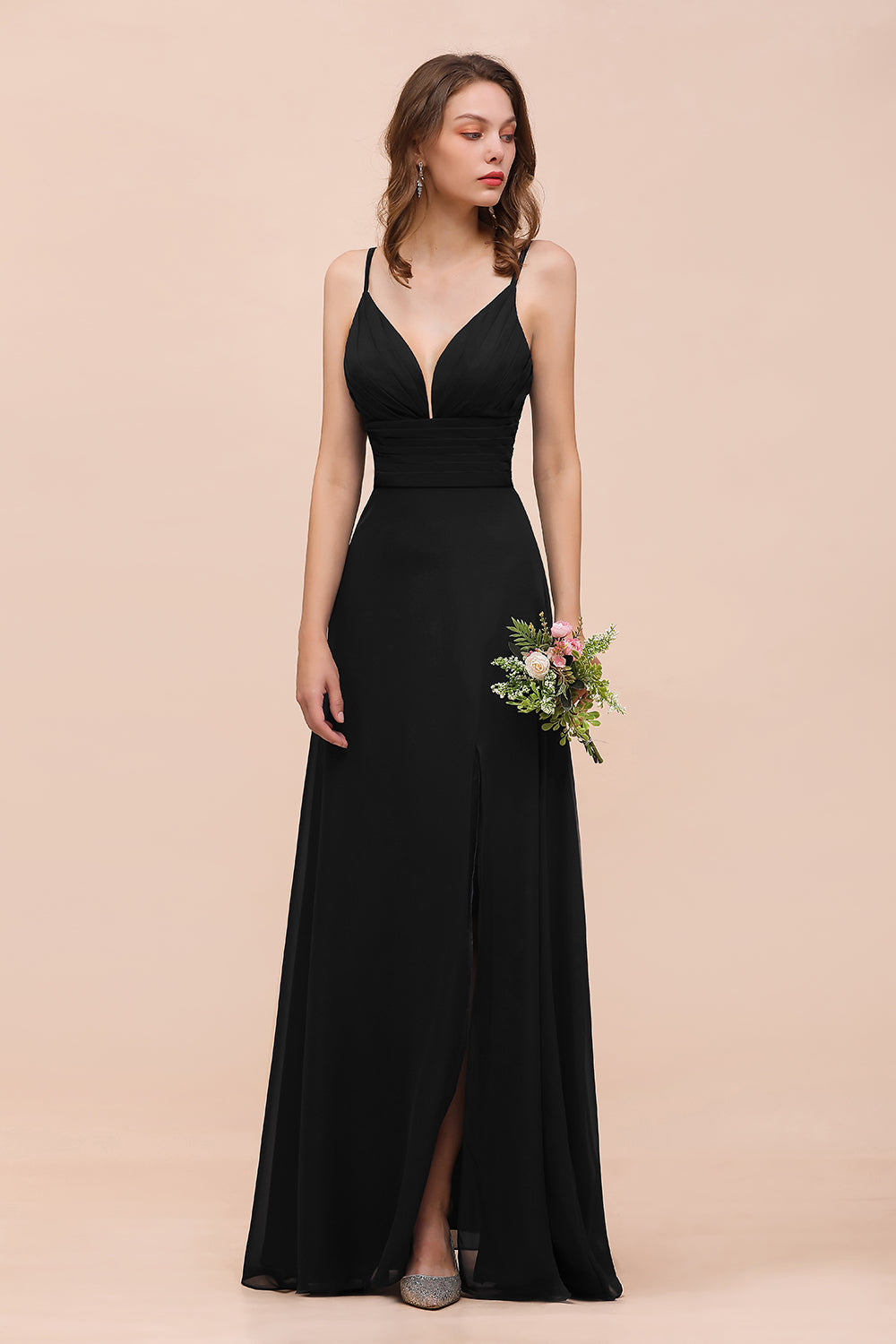 Carregar imagem no visualizador da galeria, Elegant Black Long A-line Sweetheart Chiffon Bridesmaid Dress with Slit-BIZTUNNEL
