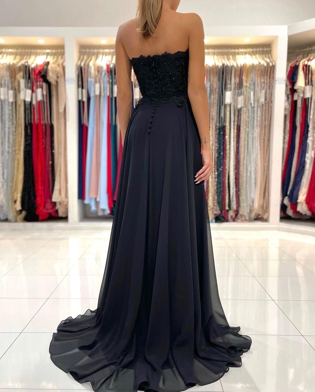 Elegant Black Long A-line Sweetheart Chiffon Prom Dress with Slit-BIZTUNNEL