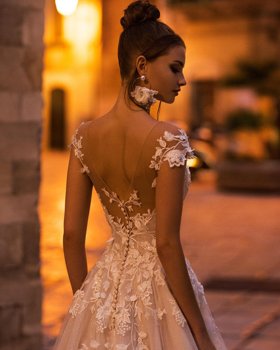Elegant Long A-Line Bateau Appliques Lace Backless Sequins Wedding Dress-BIZTUNNEL