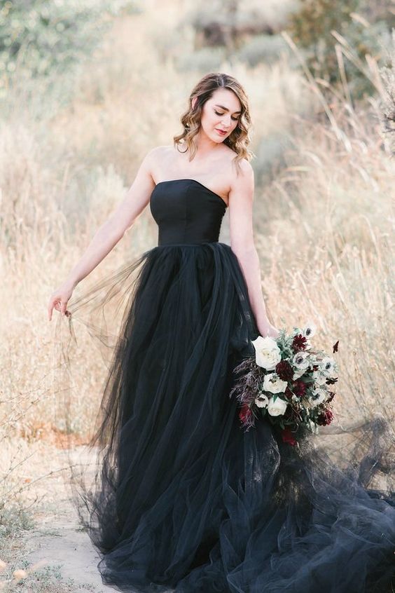 
                  
                    Elegant Long A-line Strapless Tulle Black Wedding Dress-BIZTUNNEL
                  
                