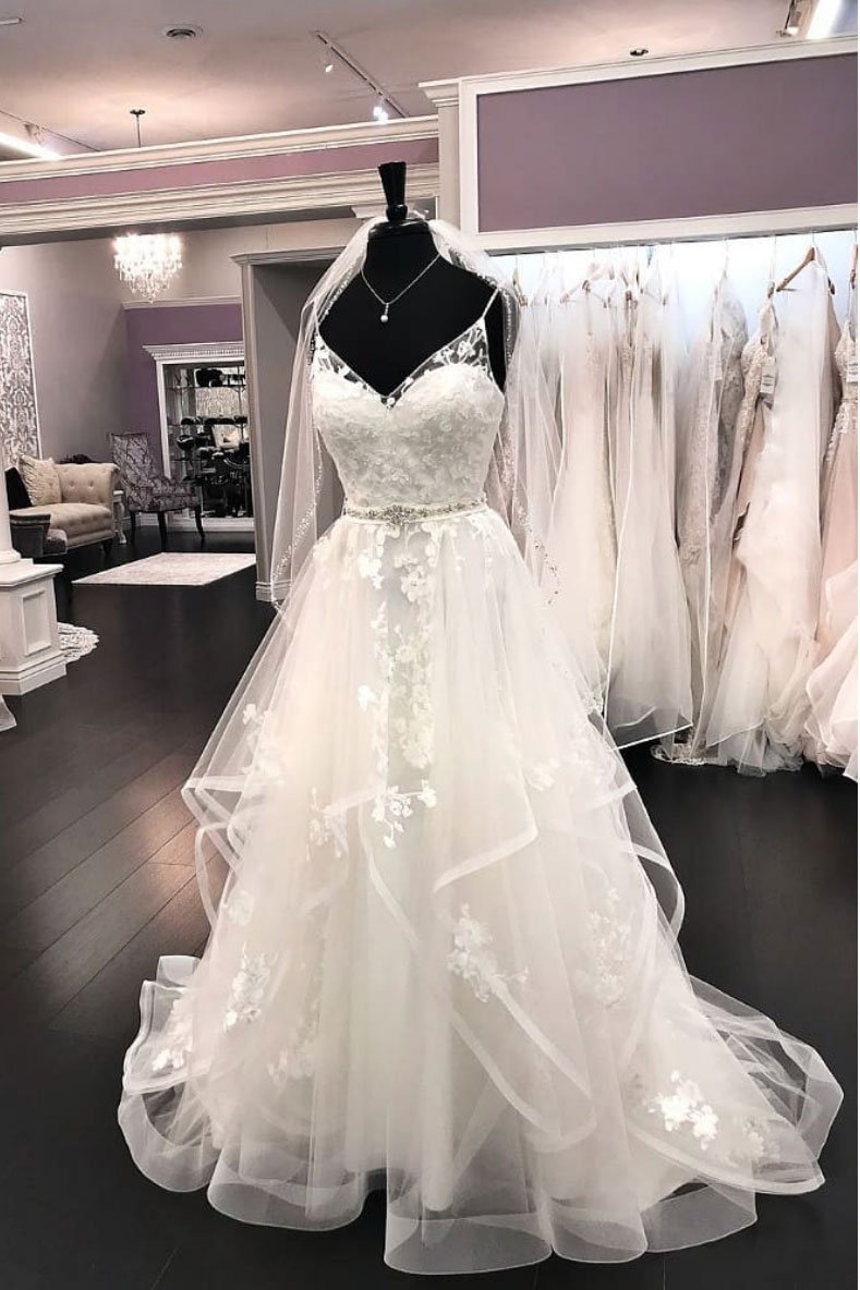 Elegant Long A Line Tulle Lace V Neck Spaghetti Straps Wedding Dress-BIZTUNNEL