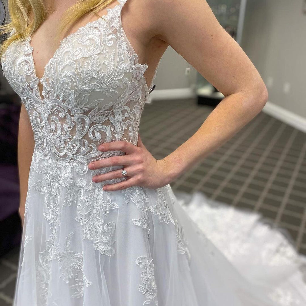 Elegant Long A-line V-neck Appliques Lace Tulle Backless Wedding Dress Elegant Long A-line V-neck Appliques Lace Tulle Backless Wedding Dress