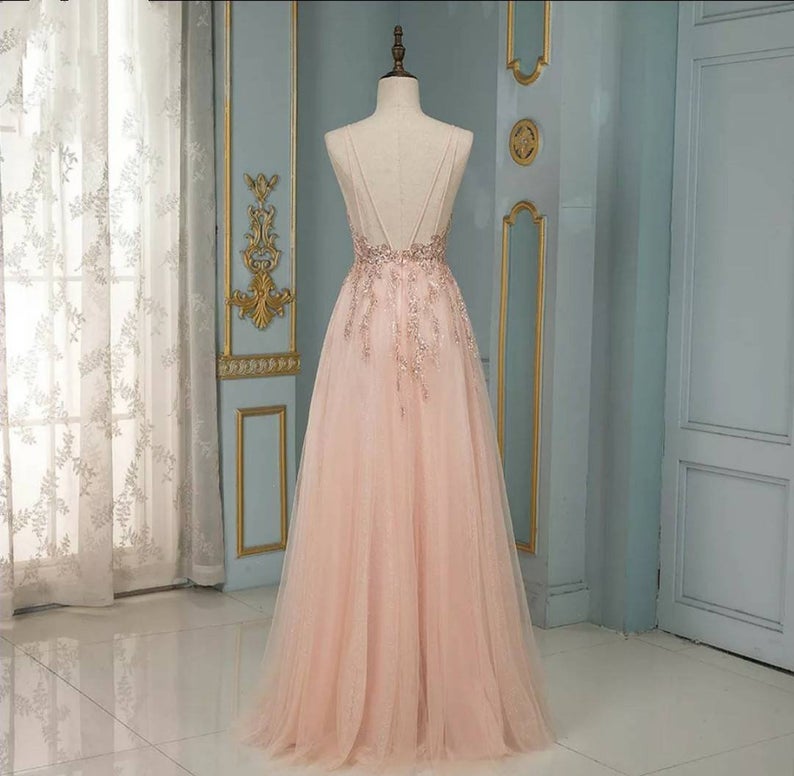 Charger l&amp;#39;image dans la galerie, Elegant Long A-line V-neck Sequins Tulle Backless Prom Dress-BIZTUNNEL

