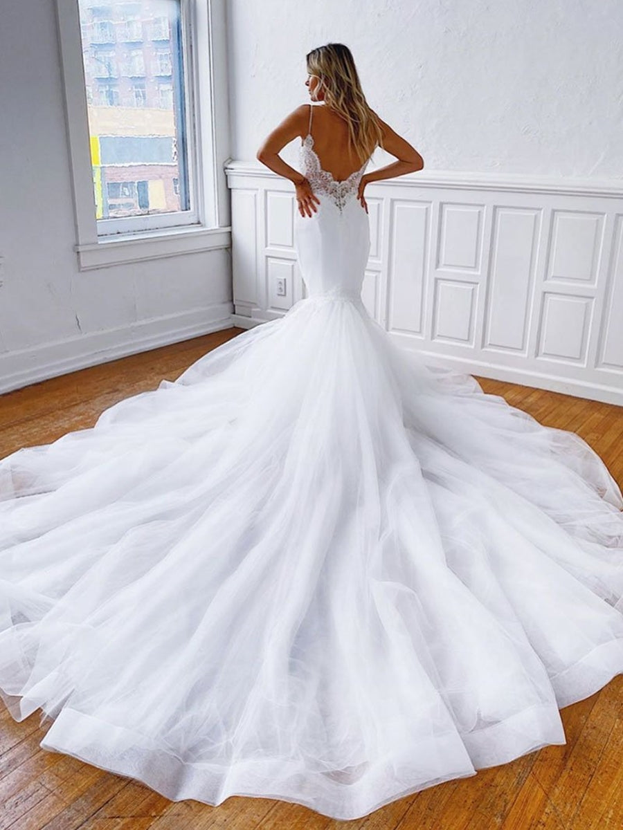 Elegant Mermaid V Neck Backless Lace White Long Wedding Dresses-BIZTUNNEL
