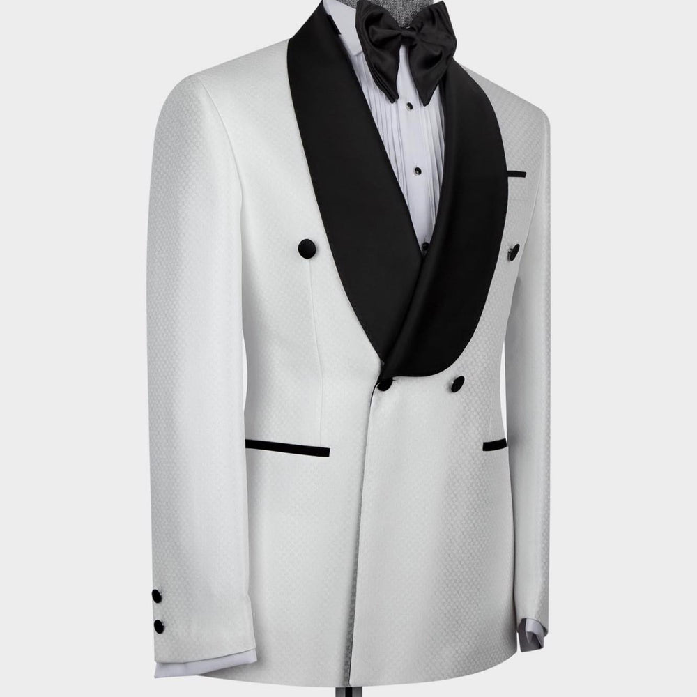 
                  
                    Elroy White Two Pieces Double Breasted Wedding Suits With Black Shawl Lapel
                  
                