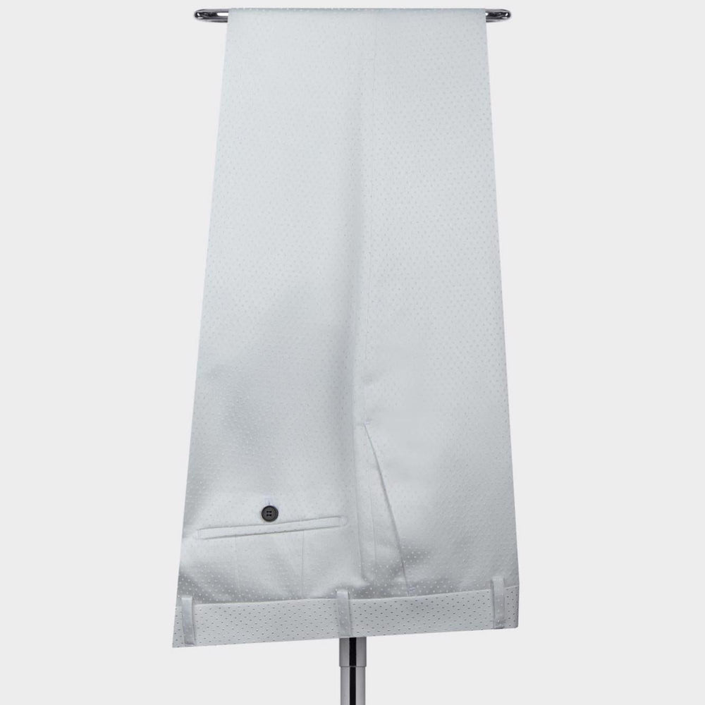 
                  
                    Elroy White Two Pieces Double Breasted Wedding Suits With Black Shawl Lapel
                  
                