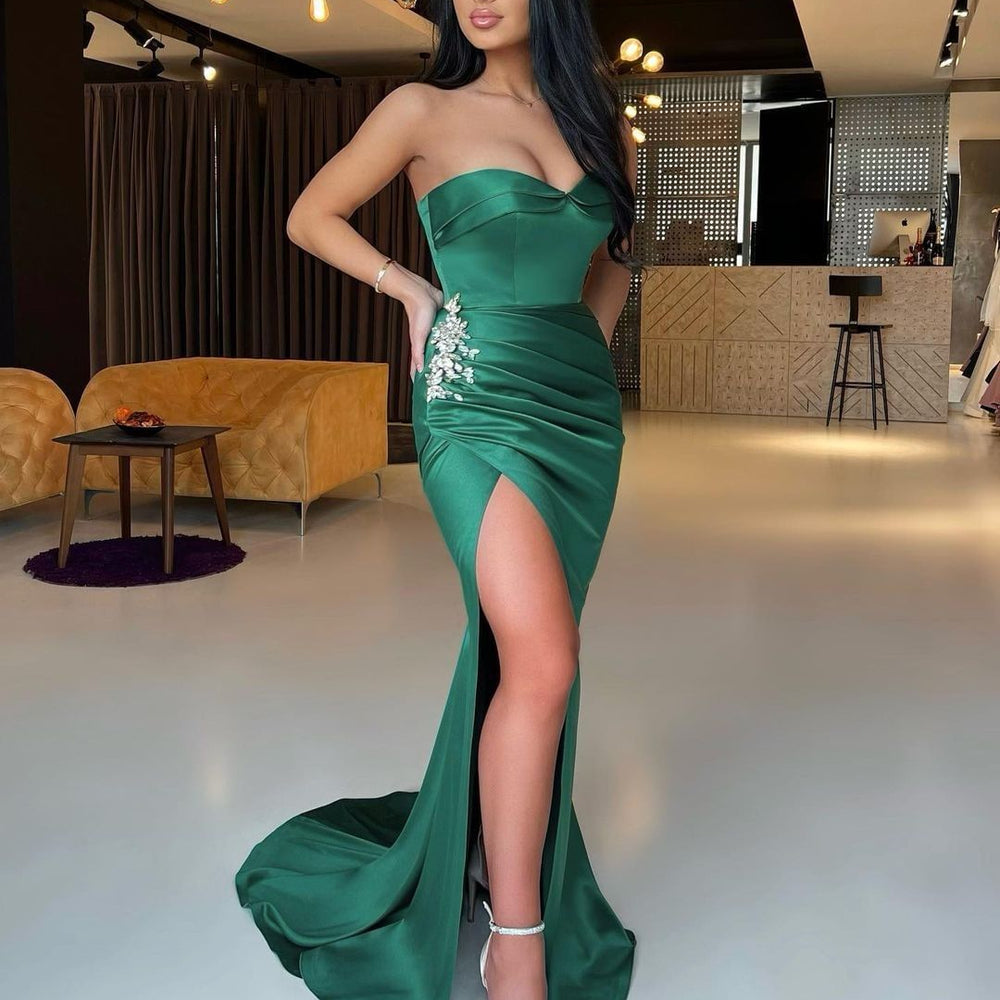 
                  
                    Emerald Green Sweetheart Sleeveless Mermaid Prom Dress Split with Rhinestones:
                  
                