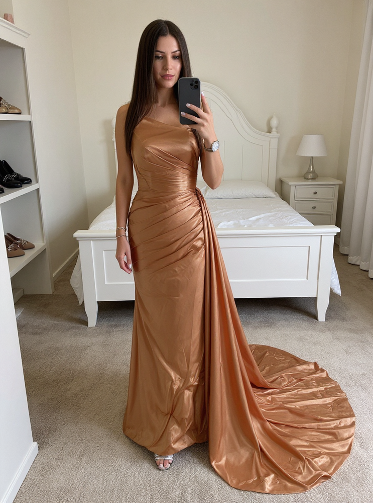 Long Sleeveless Crew Neck Formal Evening Dresses with Side Train