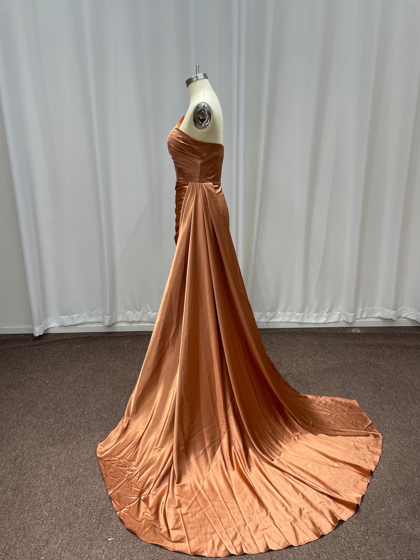 crew neck formal dress Wedtrend Women Dusty Rose Evening Dress A Line Round Neck Floor Length Lace Mother Of The Bridal Dress With Short Sleeves, Dusty Rose / S