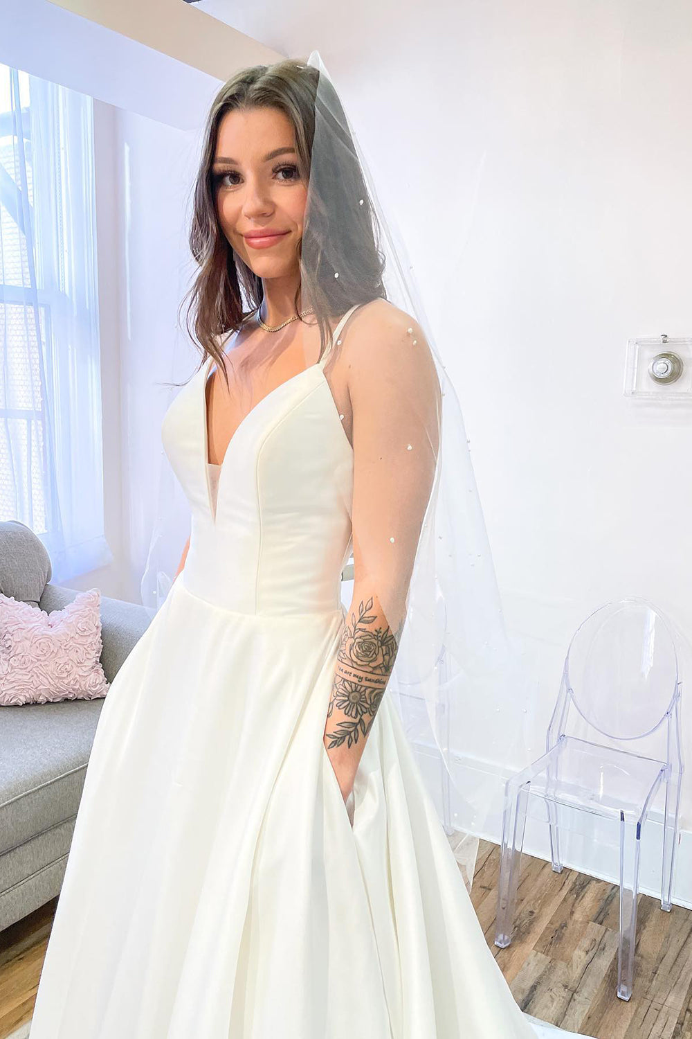 Glamorous Long A-Line Sweetheart Satin Backless Wedding Dress With Pockets-BIZTUNNEL