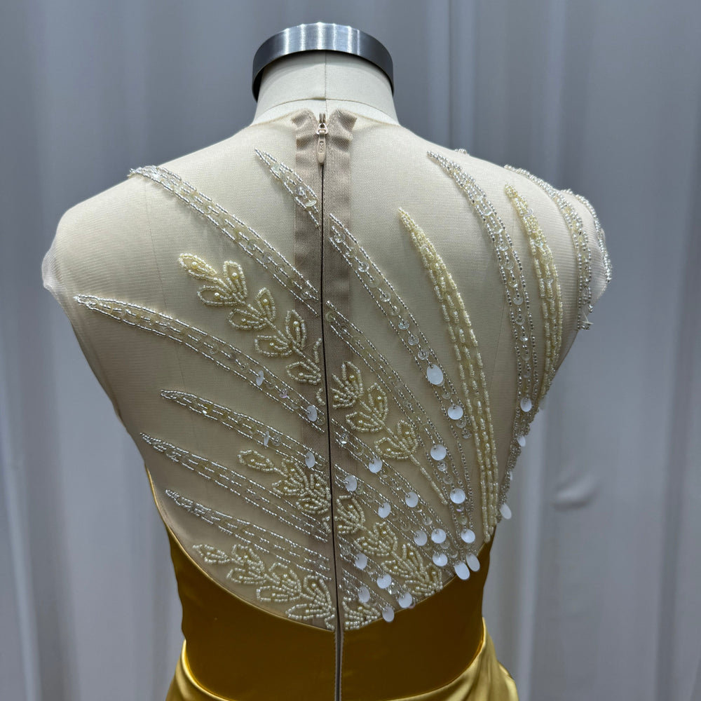 
                  
                    Gold Sleeveless Satin Long Mermaid Evening Dresses with Beaded
                  
                