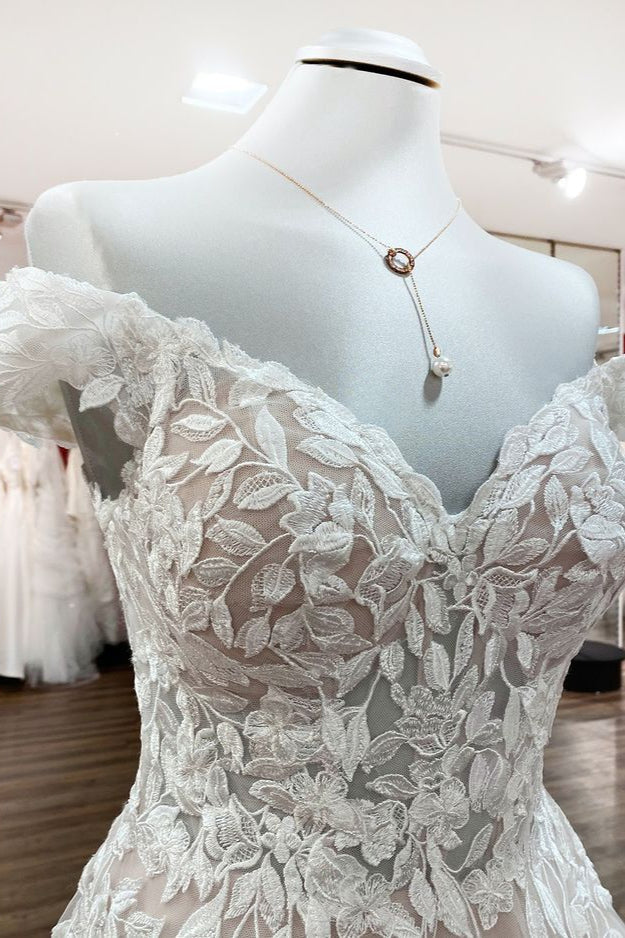 Carregar imagem no visualizador da galeria, Gorgeous Long A-line Off-the-shoulder Tulle Lace Ruffles Wedding Dress-BIZTUNNEL
