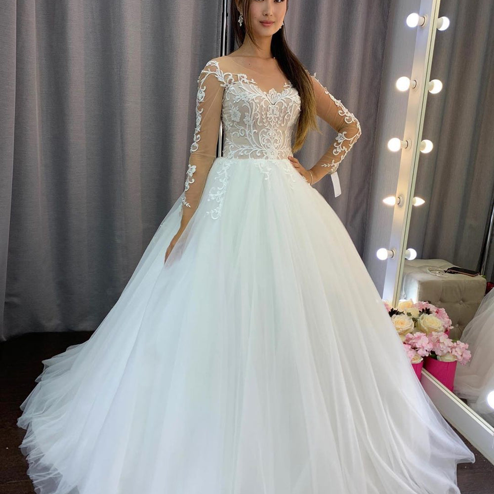 A Line Long Lace Tulle Wedding Dress Lace Up Back Bridal Gown main image 1