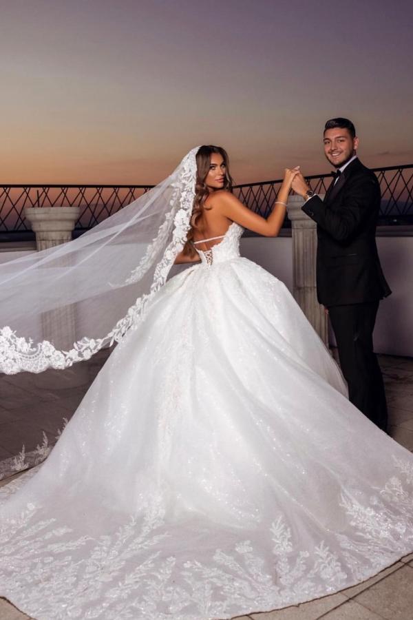 Gorgeous Long Ball Gown Sweetheart Tulle Wedding Dresses with Appliques Lace-BIZTUNNEL