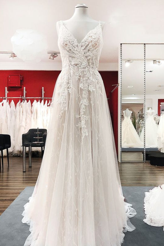 Carregar imagem no visualizador da galeria, Graceful Long A-line Tulle V-neck Lace Backless Wedding Dresses-BIZTUNNEL
