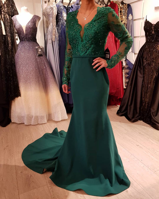 Green Long V-neck Lace Mermaid Prom Dress with Sleeves-BIZTUNNEL