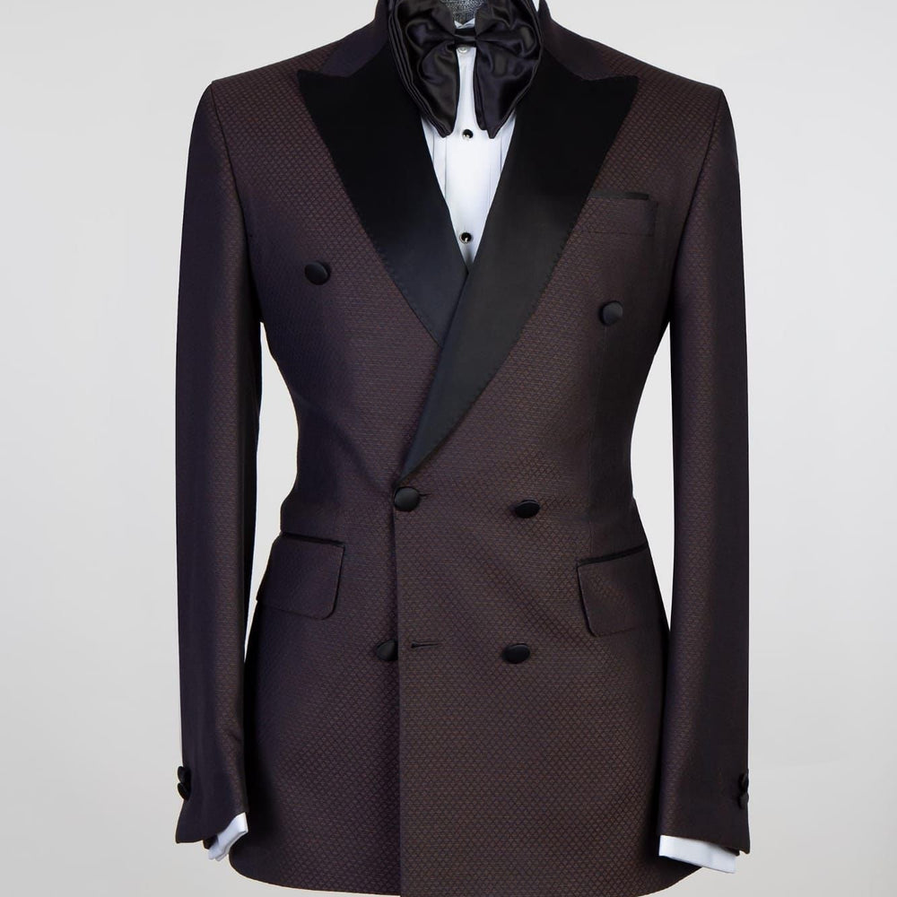 
                  
                    Kevin Chocolate Fashion Two Pieces Double Breasted Prom Men Suits
                  
                
