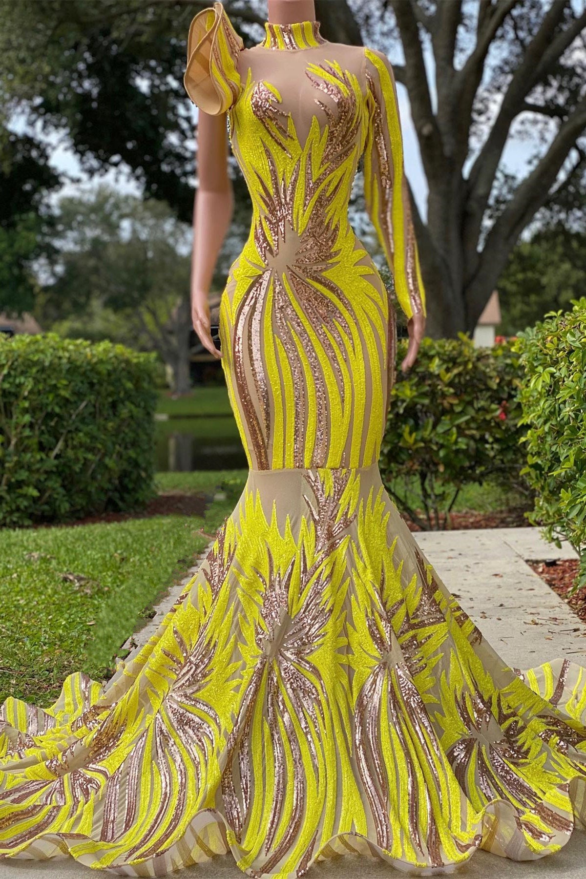 Light Yellow One-Shoulder Halter Mermaid Prom Dress