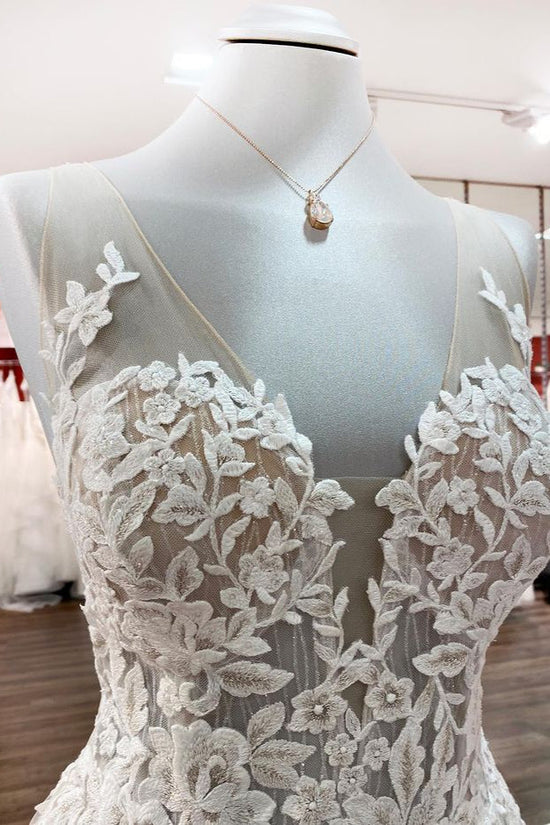 A-line Jewel Tulle Long Wedding Dress with Appliques Lace