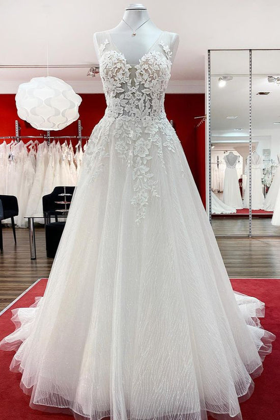 Short A-Line Jewel Wedding Dress with Delicate Lace Appliqués Elegant Design