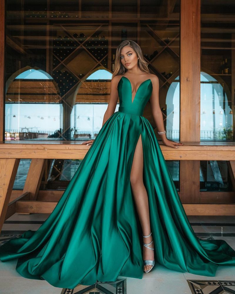 Long A-line V-neck Emerald Green Prom Dress With Slit-BIZTUNNEL