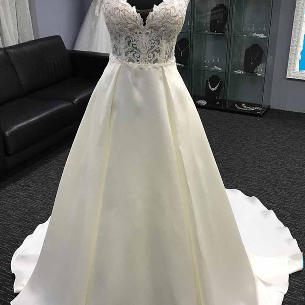 Long A-Line V Neck Halter Satin Wedding Dress BIZTUNNEL Long A-Line V Neck Halter Satin Wedding Dress BIZTUNNEL