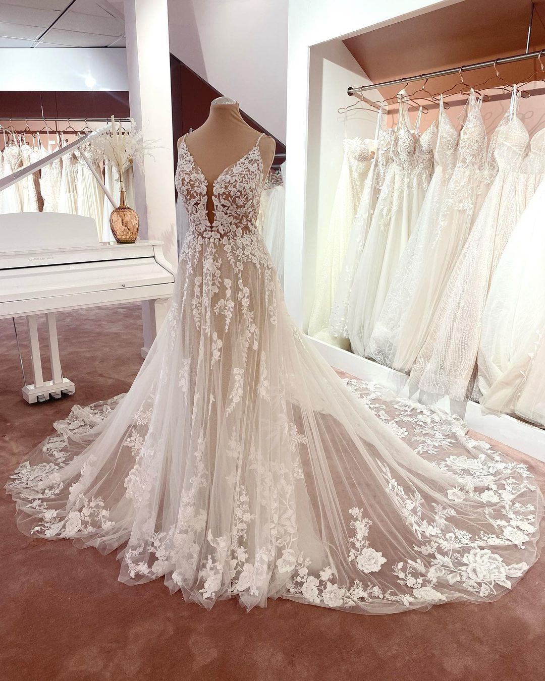Long A-line V-neck Sleeveless Floral Lace Tulle Boho Wedding Dresses-BIZTUNNEL