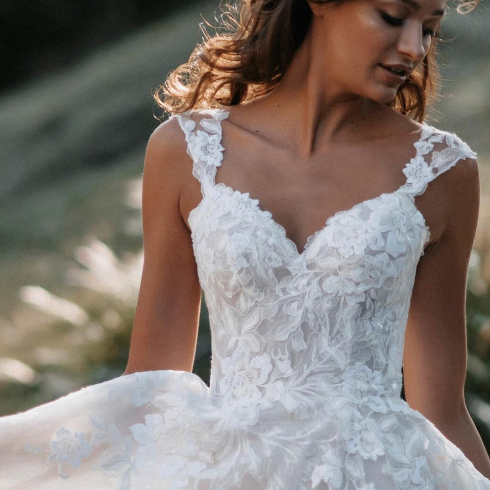Glamorous Long A-line V-Neck Backless Tulle Wedding Dress main image 1