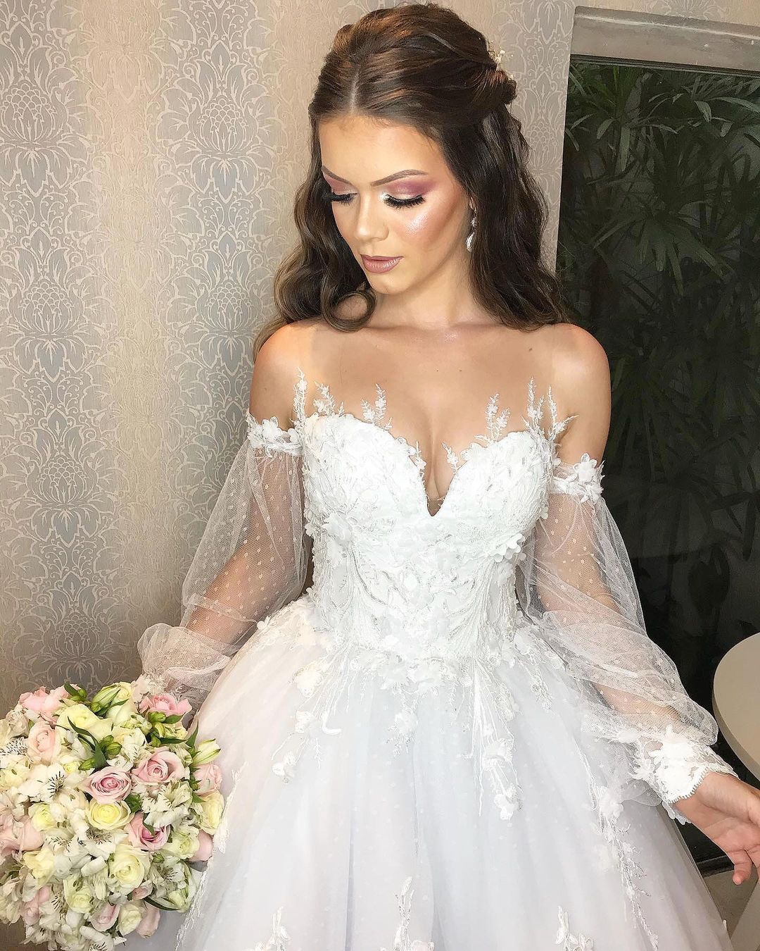 Off Shoulder Maxi Tulle Regular Wedding Dress rlb1652