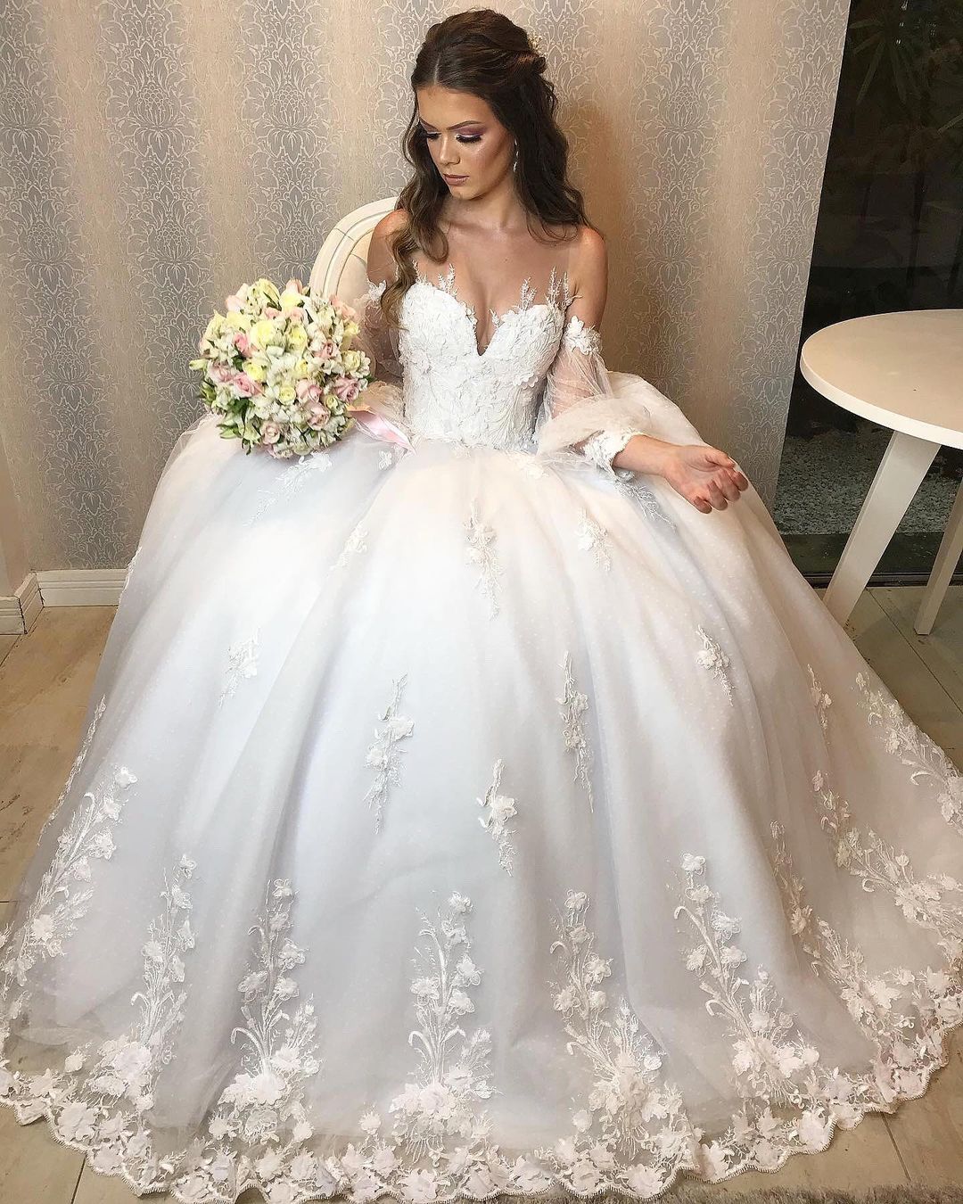 Long Princess Off-the-shoulder Tulle Wedding Dress with Bubble Sleeves ...