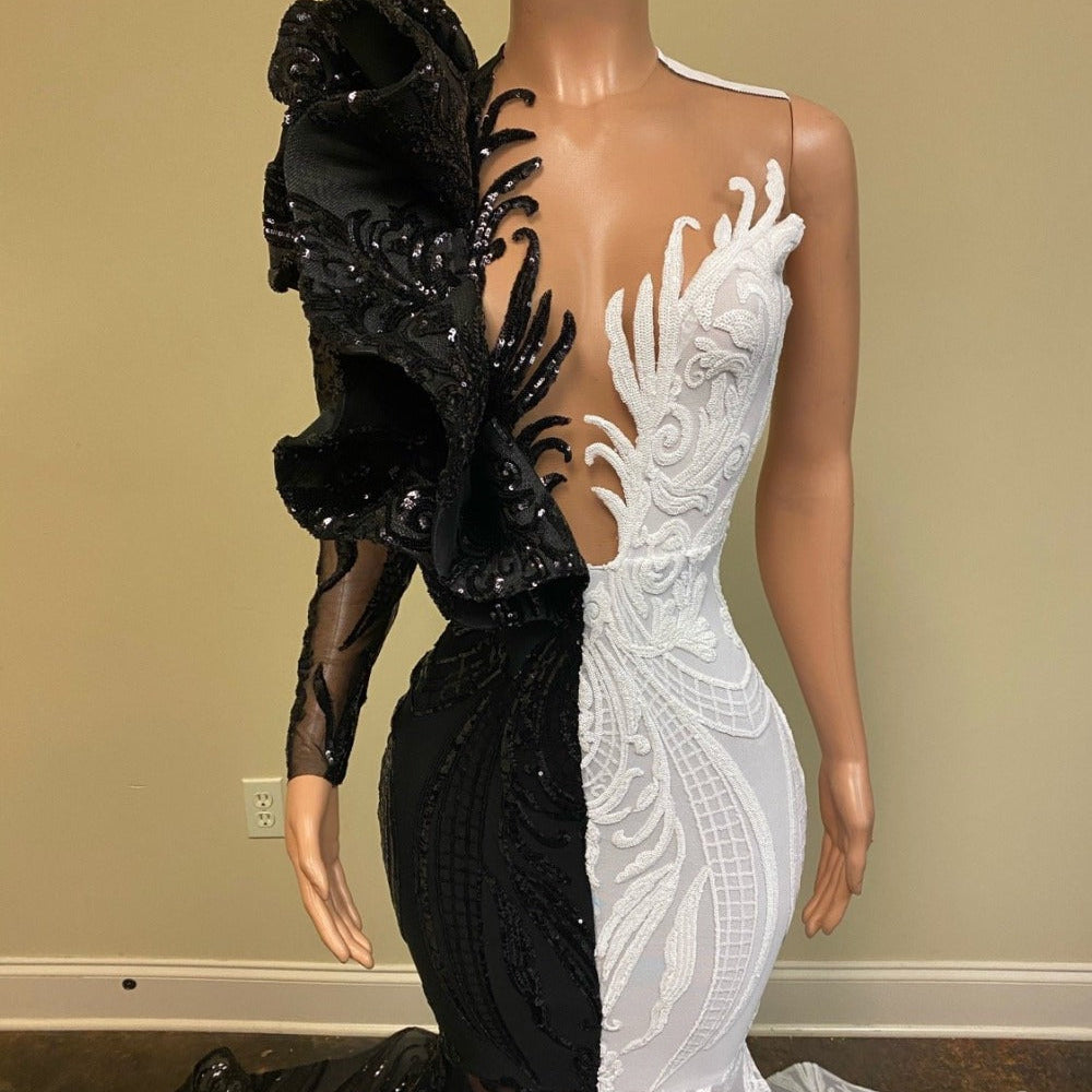 Long Sleeves Black and White Mermaid Lace Prom Dress Long Sleeves Black and White Mermaid Lace Prom Dress