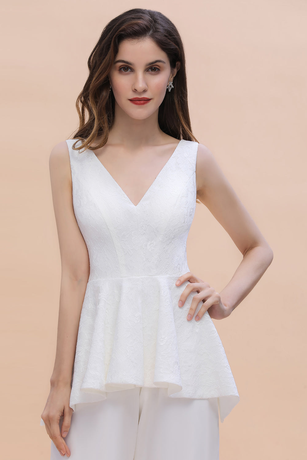 Carregar imagem no visualizador da galeria, Long White V-neck Chifffon Bridesmaid Dress Jumpsuit With Sash-BIZTUNNEL

