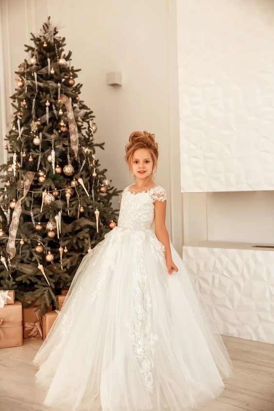 Lovely Long Princess Tulle Lace Flower Girl Dress BIZTUNNEL