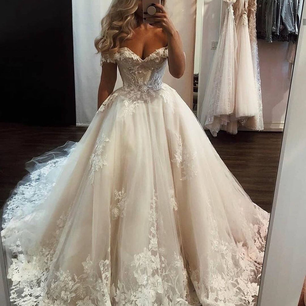 
                  
                    Luxury Long A-line Off-the-shoulder Tulle Lace Wedding Dress-BIZTUNNEL
                  
                