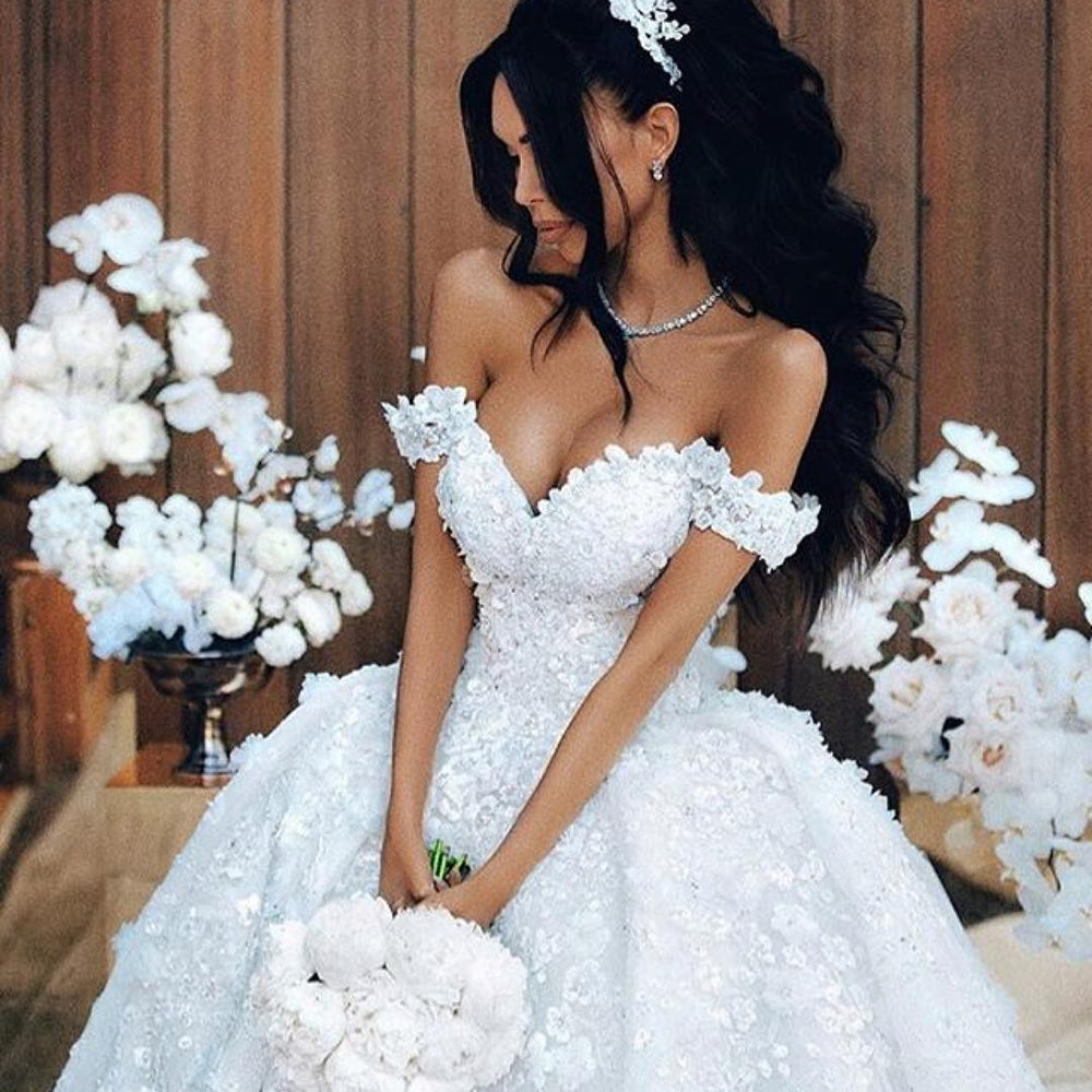 Luxury Long Ball Gown Off The Shoulder Appliques Lace Wedding Dresses