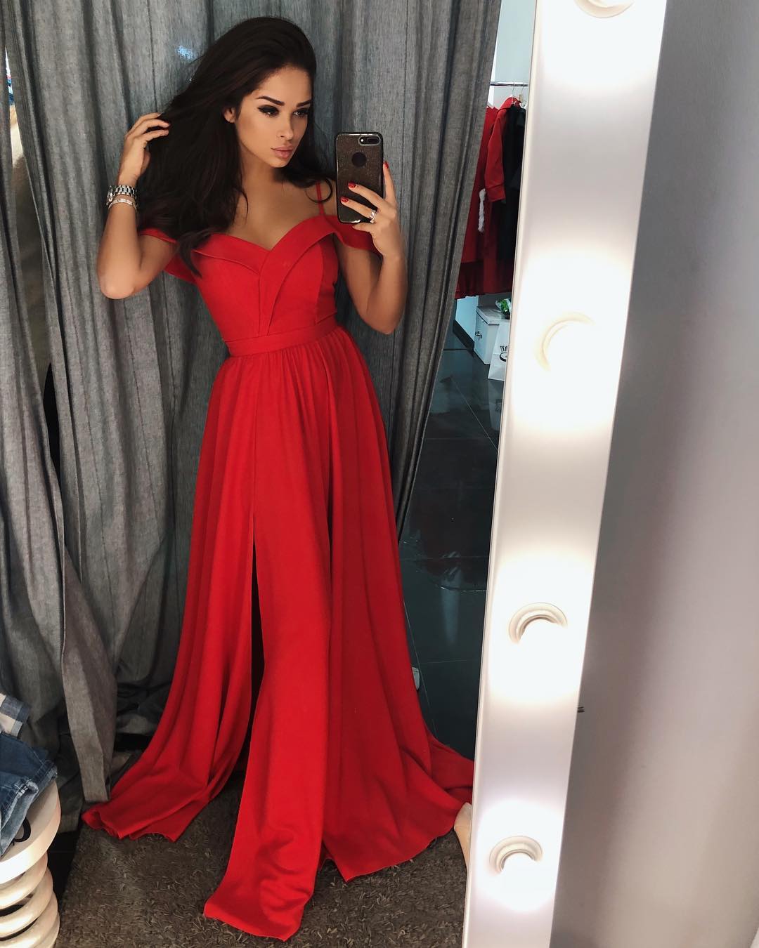 Load image into Gallery viewer, Modern Red A-Line Off-the-shoulder Long Prom Dress With Slit-BIZTUNNEL
