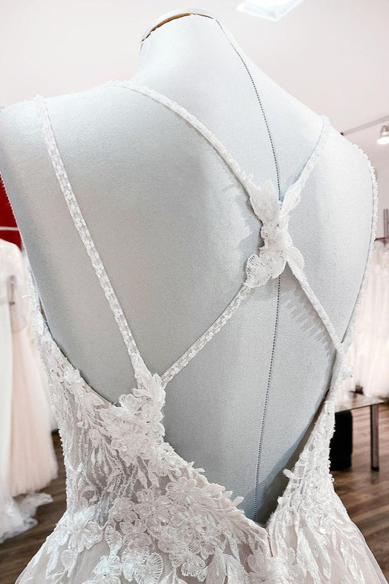 Charger l&amp;#39;image dans la galerie, Modest Long Princess V-neck Tulle Spaghetti Straps Wedding Dress with Lace-BIZTUNNEL
