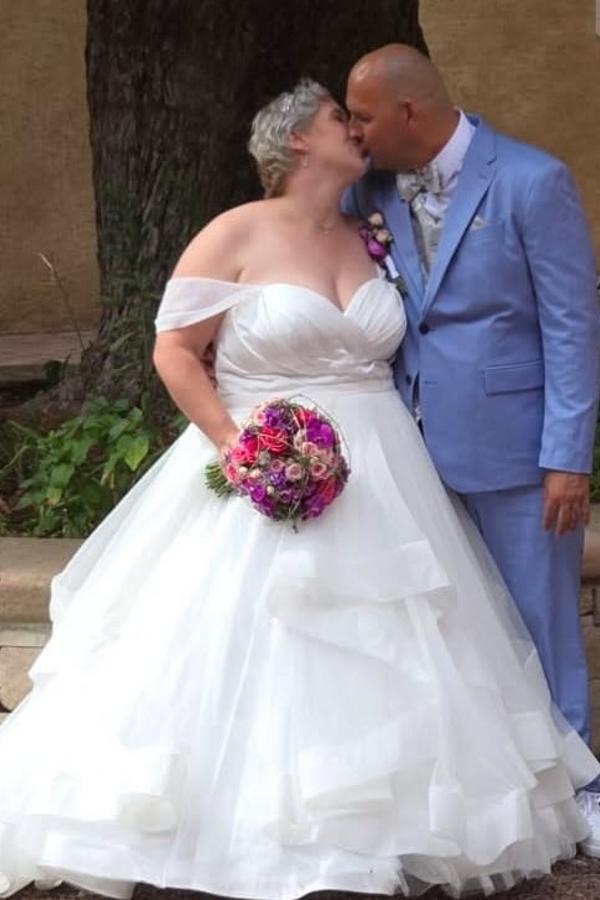 Biztunnel Off-the-Shoulder Ball Gown Plus Size Wedding Dresses