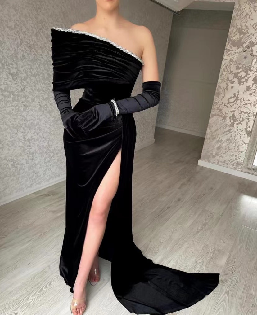 black satin dress with gloves Marilyn